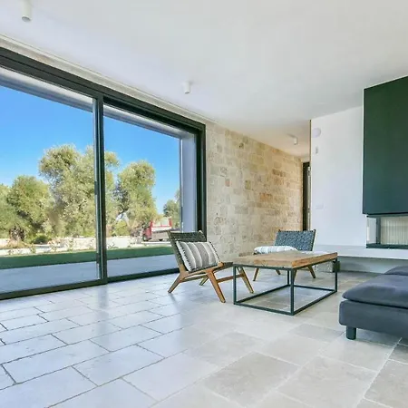 Casale La Pietra Con Piscina Villa