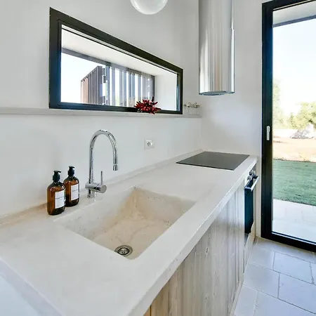 Casale La Pietra Con Piscina *