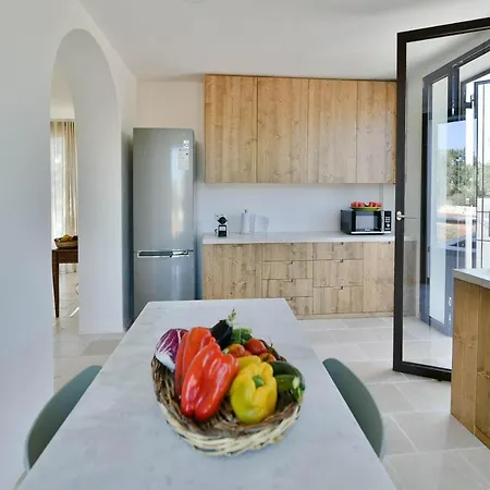 Casale La Pietra Con Piscina Villa Ostuni